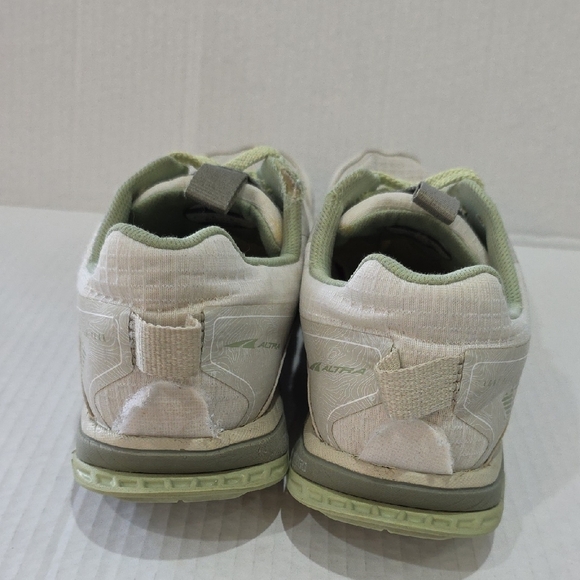 Altra Lone Peak 6 Women's Athletic Shoes in Green and Cream Size 9.5 - Picture 7 of 11